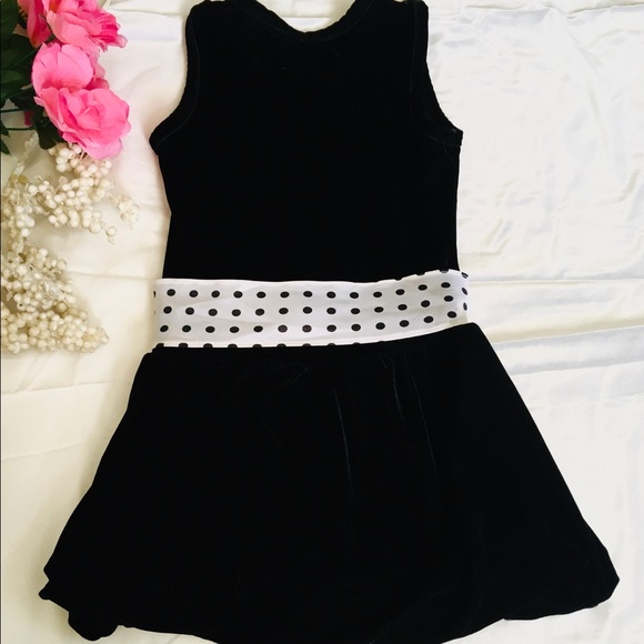 KID YOUNG STREET DRESS - Picture 2 of 5